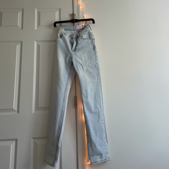 Becky Jeans👖 - Picture 3 of 3